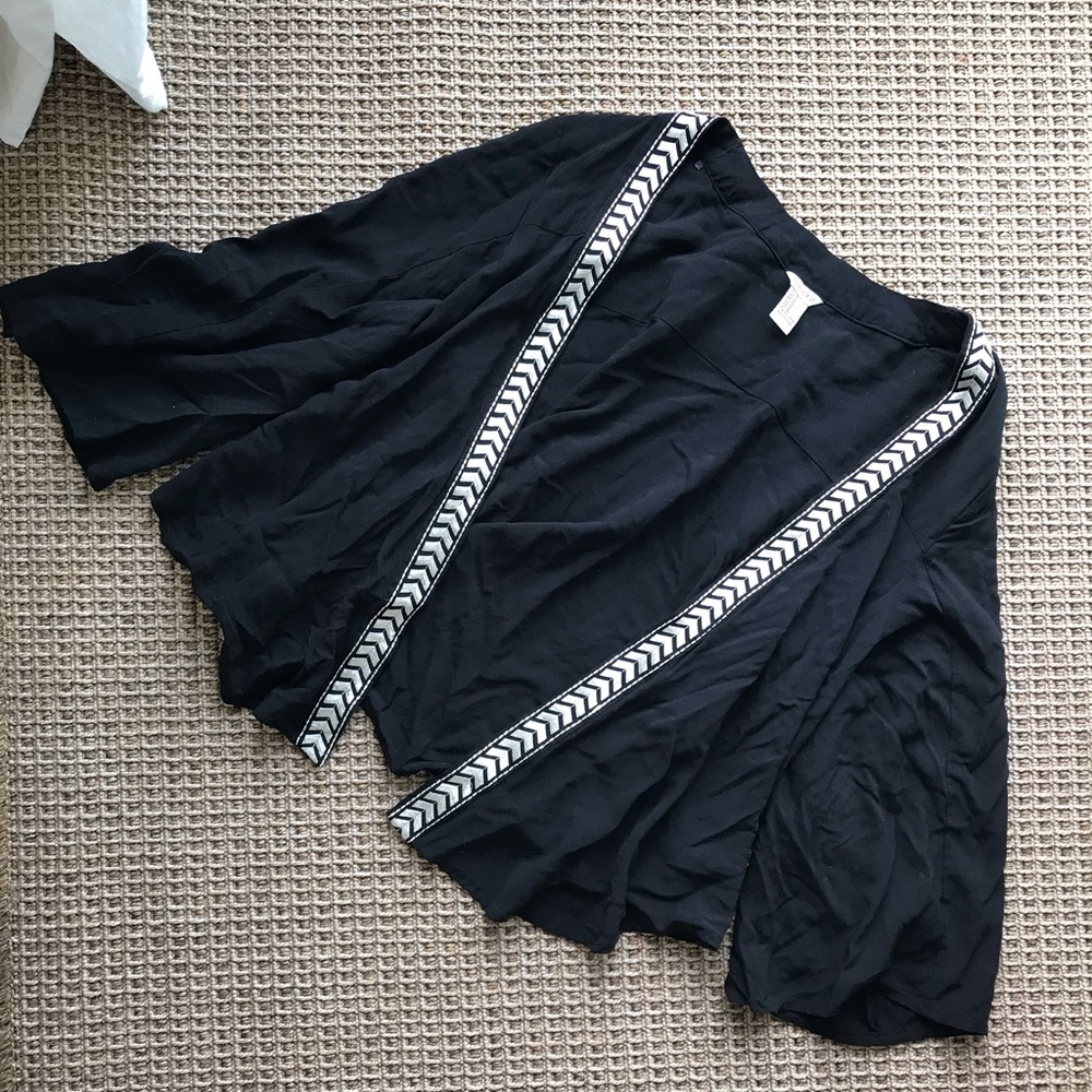 Embroidered Bell Sleeved Kimono